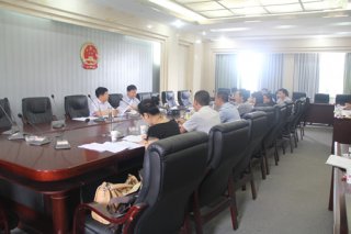 政府領(lǐng)導(dǎo)、企業(yè)代表參加了崇禮新城投資合作協(xié)議討論會(huì)